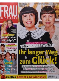 Frau im Spiegel Cover