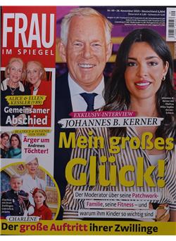 Frau im Spiegel Cover