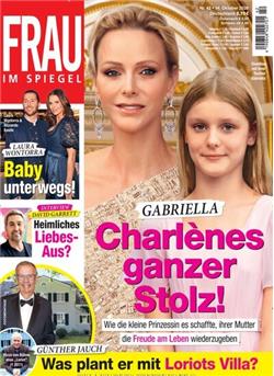 Frau im Spiegel Cover