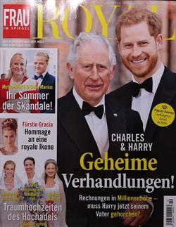 Frau-im-Spiegel-Royal-Abo